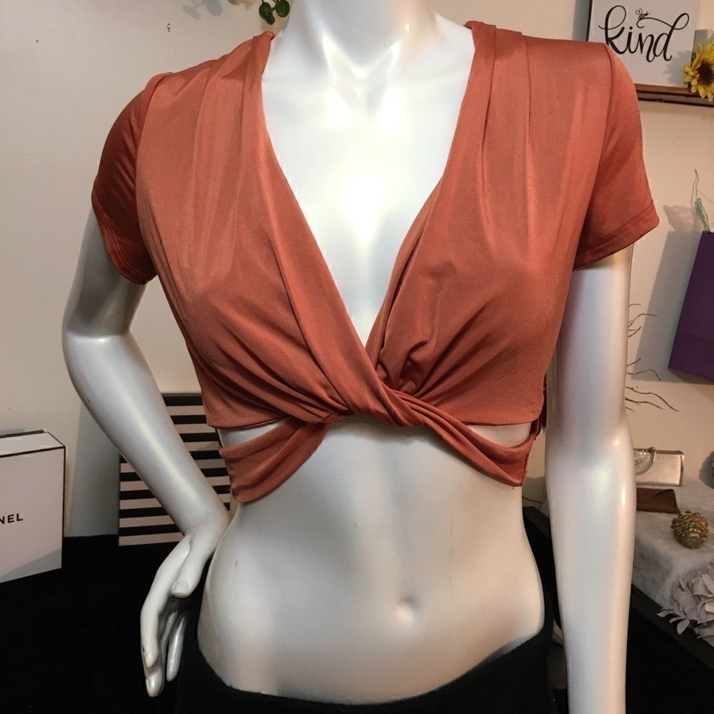 New! Fashion Nova Rust color crop top